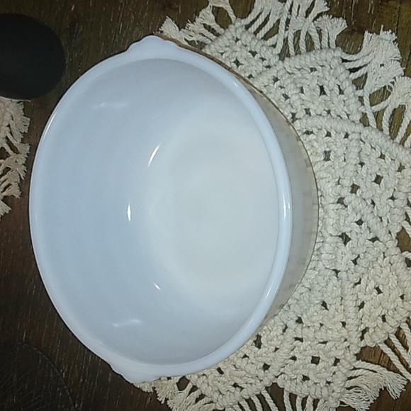 Vintage GE General Electric Milk Glass Mixing Bowl - Picture 4 of 7